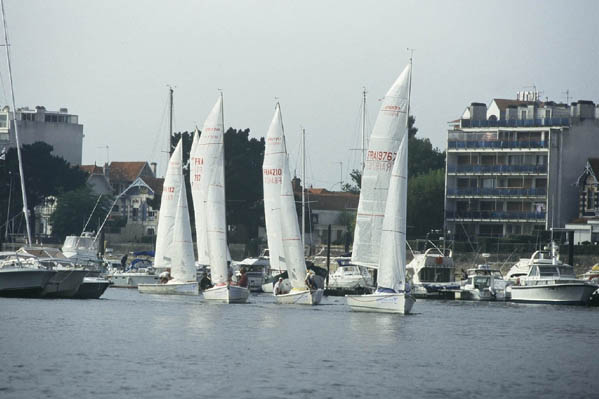 dans le port